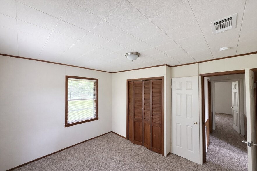 Building Photo - 413 Bolliger Blvd