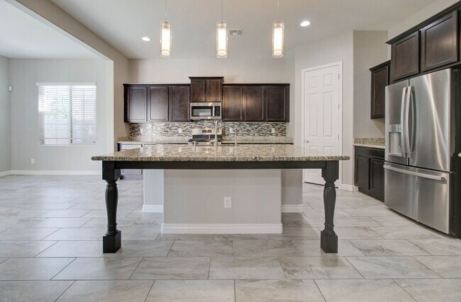 Building Photo - 4617 E Walter Way