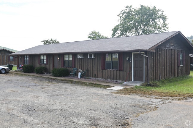 Building Photo - Countryside Apartments