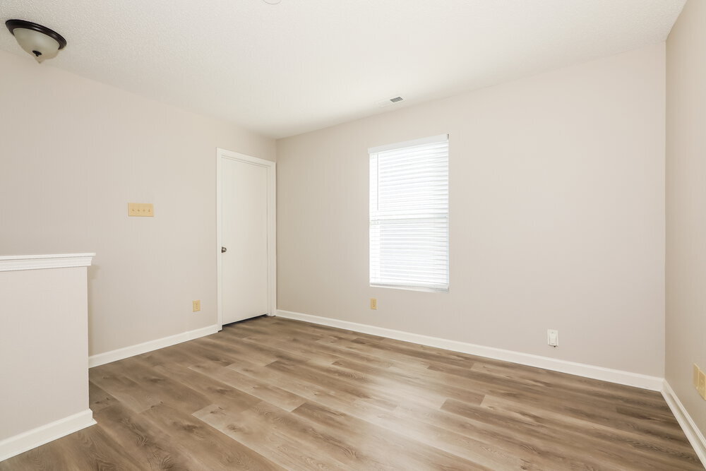 Building Photo - 803 Chastain Ave