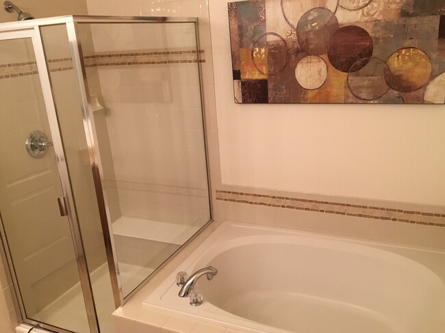 Building Photo - Beautiful and Chic Brownstone Residence Fa...