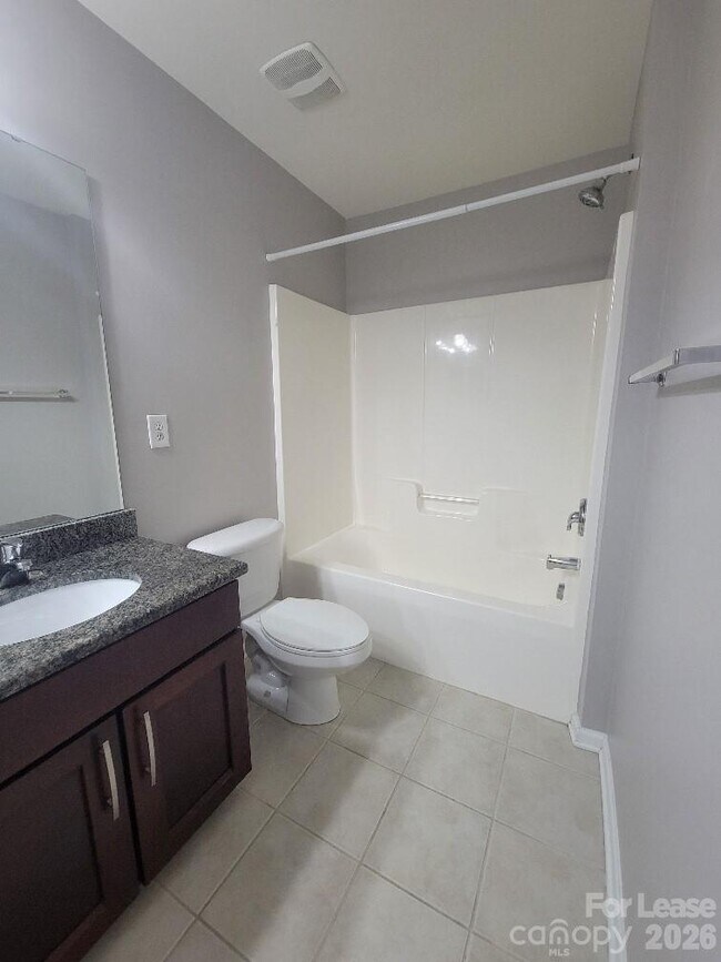 Building Photo - 2339 Whitford Ln