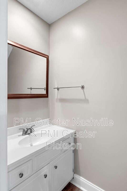 Building Photo - 113 Lakebrink Dr