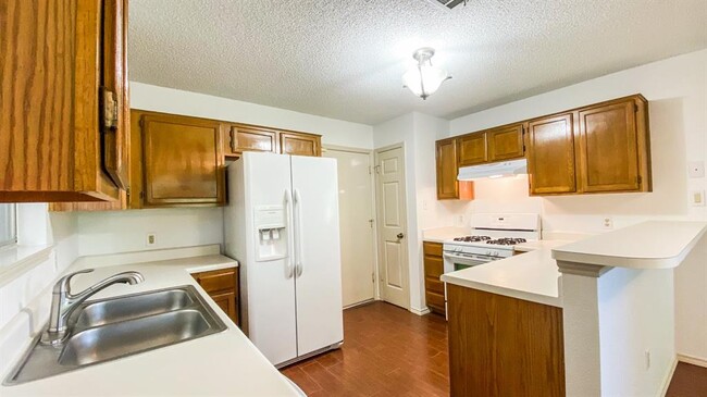 Building Photo - 12913 Marimba Trail
