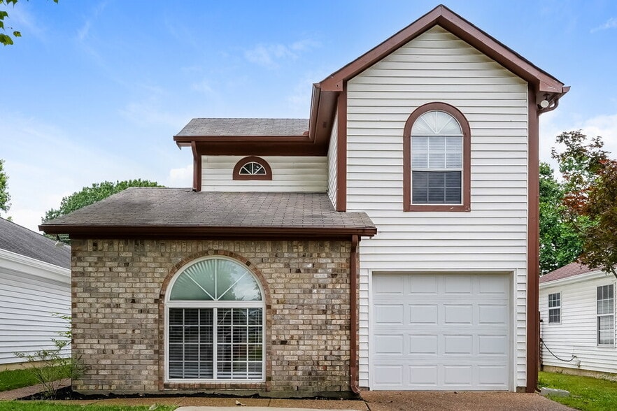 Primary Photo - 2729 Riverbend Dr