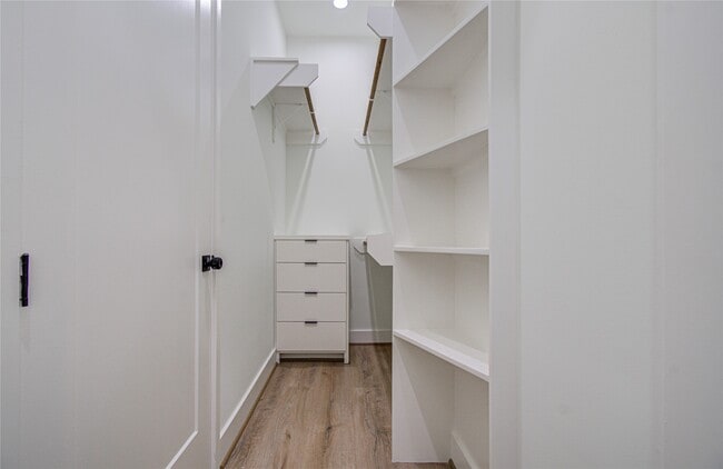 Building Photo - 4603 Edison St