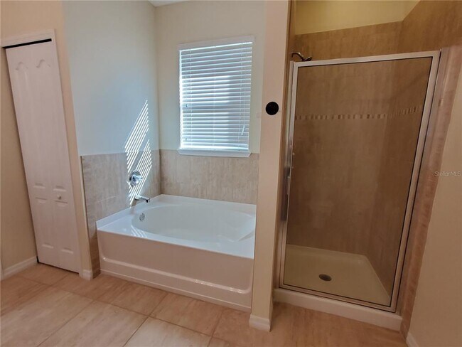 Building Photo - 4222 Granite Glen Loop