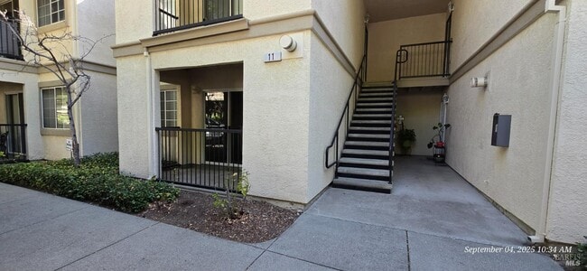 Primary Photo - 2001 Eastwood Dr