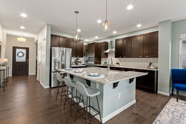 Building Photo - Modern Living. Unforgettable Views 5 bedroom / 5 bathrooms in the desirable Candelas community