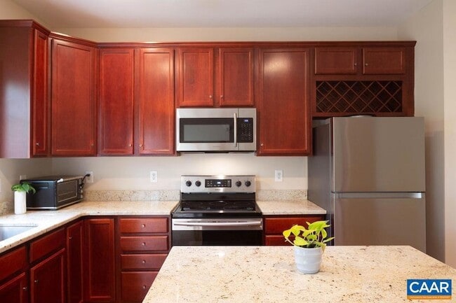 Building Photo - 139 Old Fifth Cir