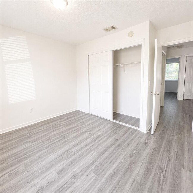 Building Photo - 8305 N Marks St