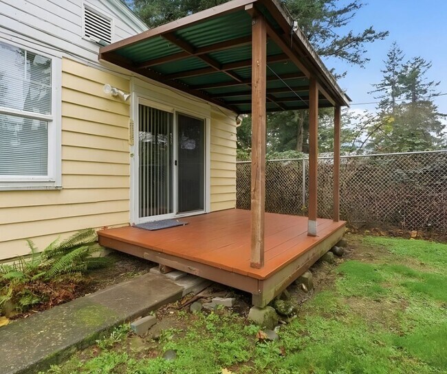 Building Photo - 0125-01