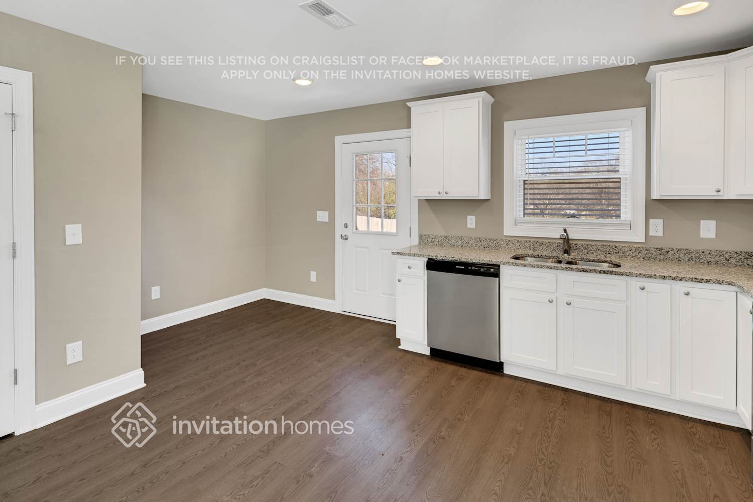 Building Photo - 298 Vance Dr NE