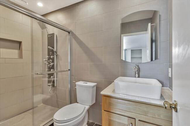 Building Photo - Sunnyvale Gem with Sleek Finishes & Though...