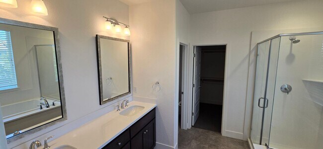 Building Photo - Located in the desirable K-Section of Rohnert Park