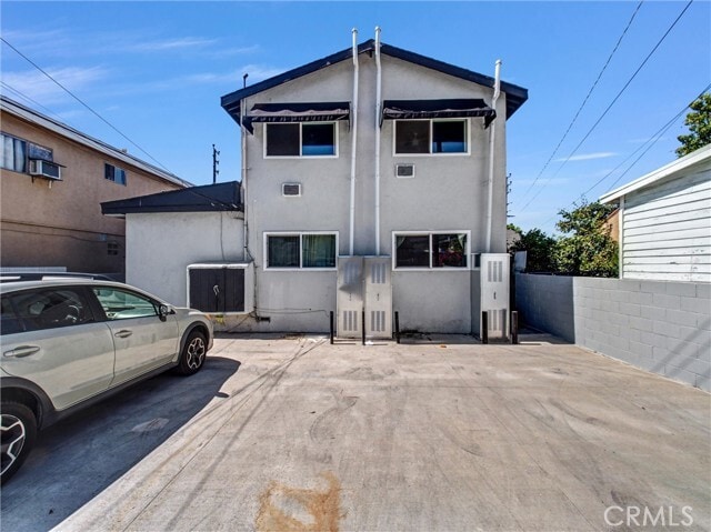 Building Photo - 1319 Cypress Ave