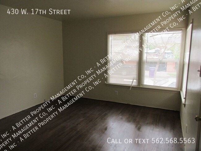 Building Photo - 430 W 17th St