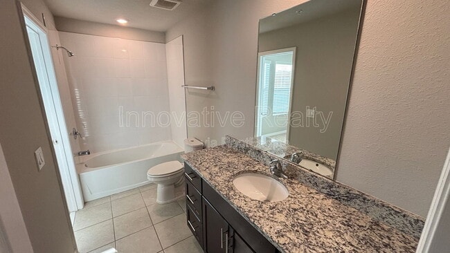 Building Photo - 1061 Desert Candle Dr