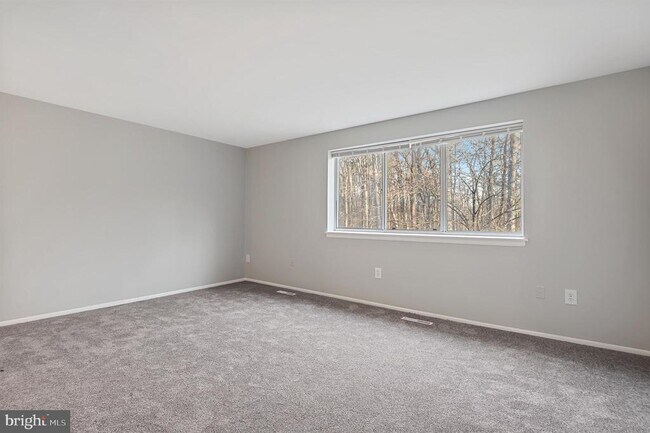 Building Photo - 10661 High Beam Ct