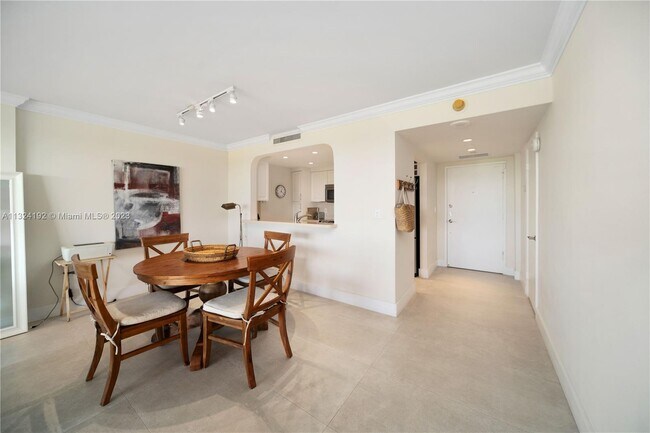 Building Photo - 155 Ocean Ln Dr