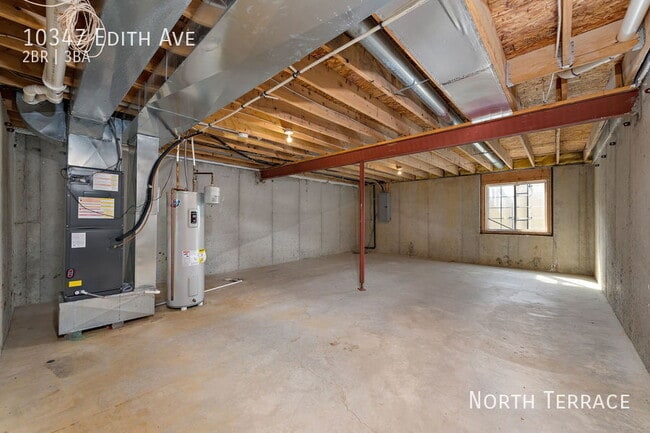 Building Photo - 10347 Edith Ave