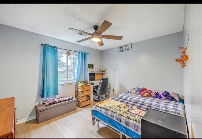 Building Photo - 1841 Sundancer Ln