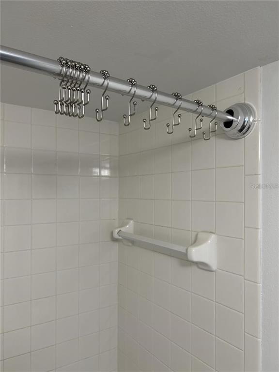 Building Photo - 3002 W Cleveland St