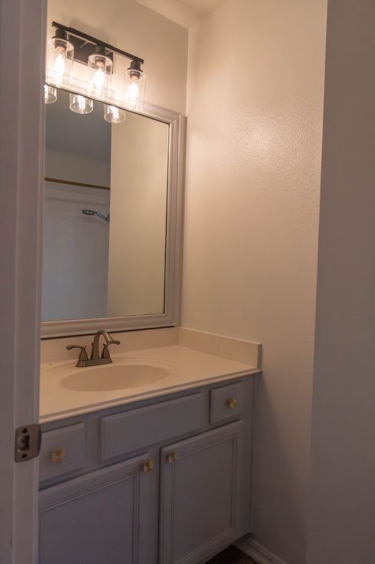 Building Photo - 2309 Loquat Ln