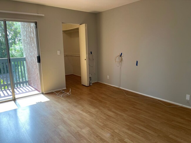 Building Photo - 412 N Bellflower Blvd