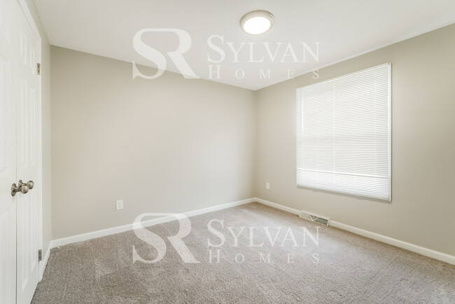 Building Photo - This is the home you've been waiting for