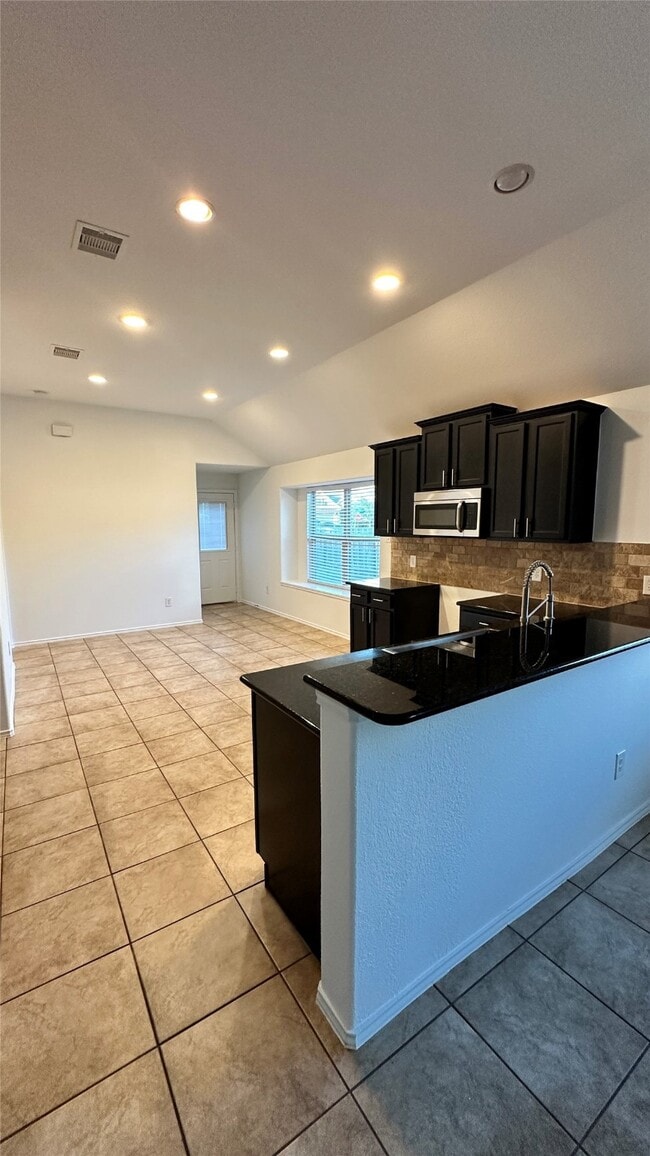 Building Photo - 20702 Waterfall Rain Ct