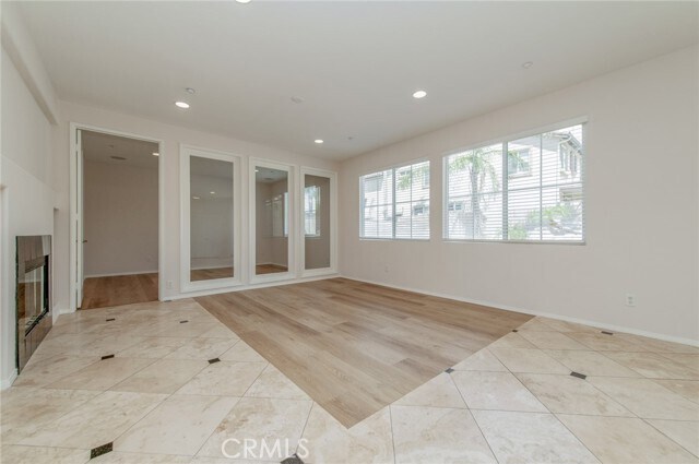 Building Photo - 16432 Landmark Dr