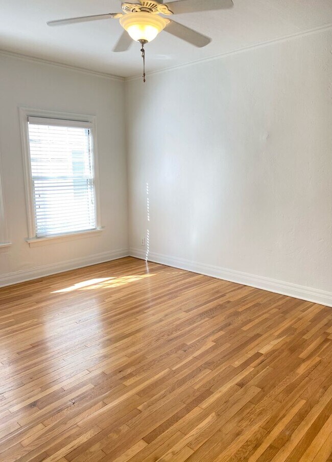 Building Photo - 1157 N Maryland Ave