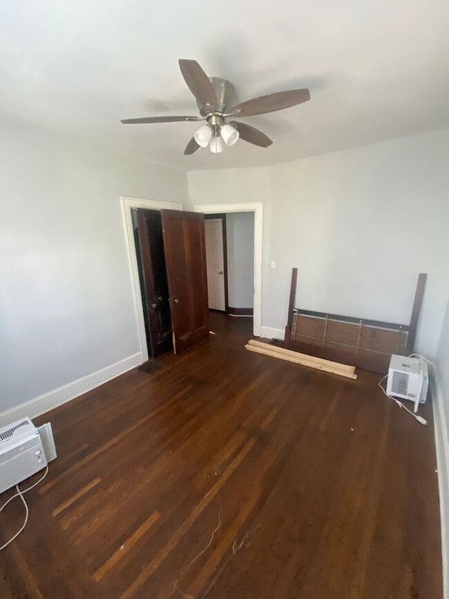 Building Photo - Two Bedroom in Cincinnati!