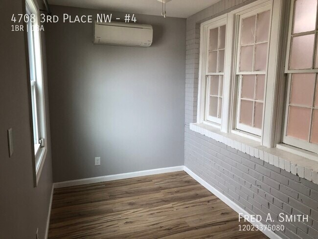 Building Photo - 4708 3rd Pl NW