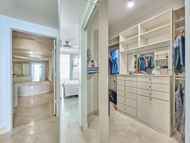 Building Photo - 3720 S Ocean Blvd