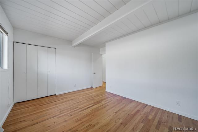 Building Photo - 1490 S Filbert Way