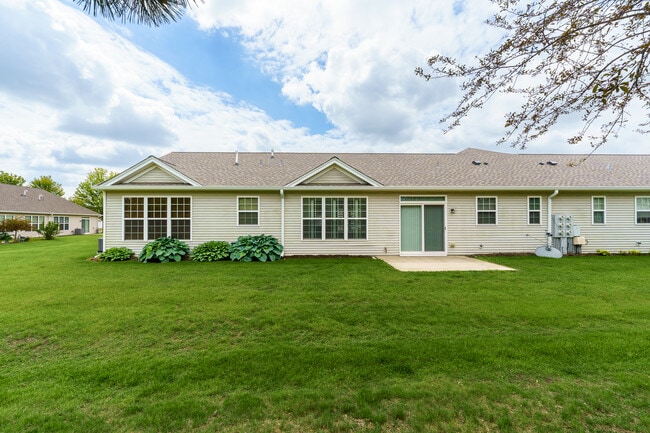 Building Photo - 14068 Palisades Ave