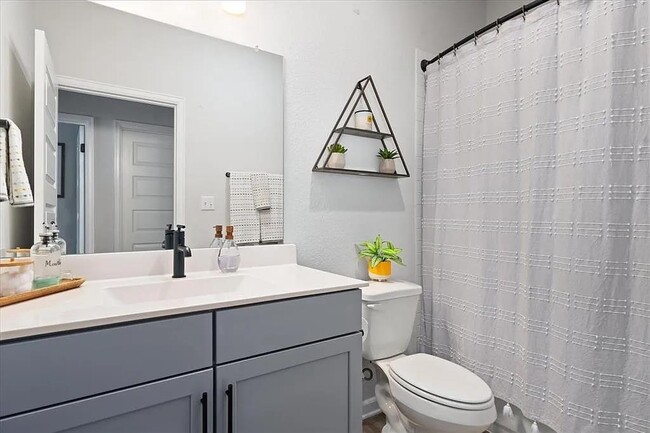 Building Photo - 108 Charles Zanco Dr