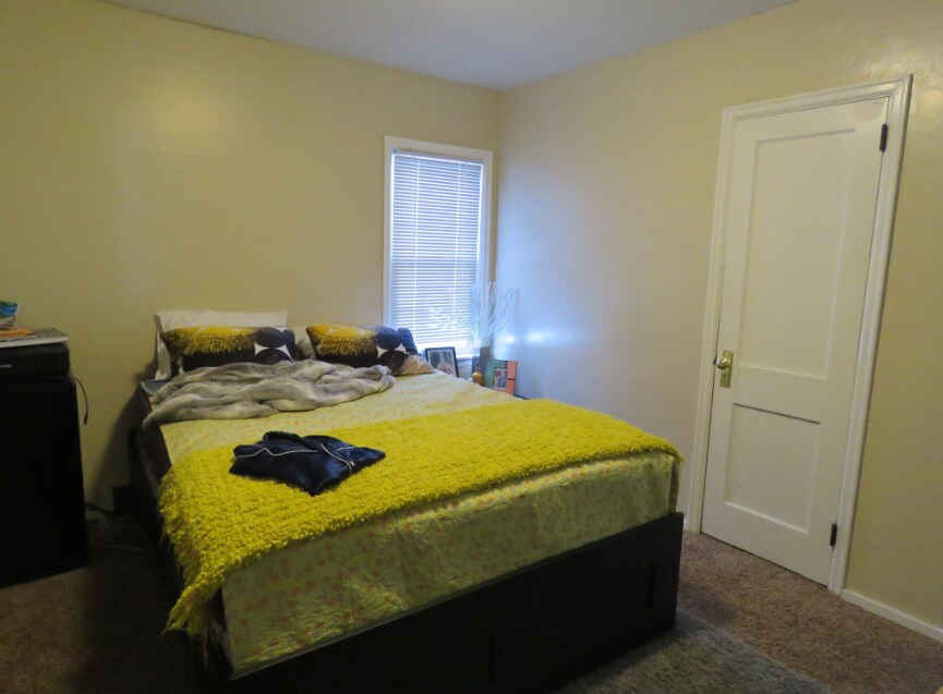 first floor bedroom - 720 3rd St N