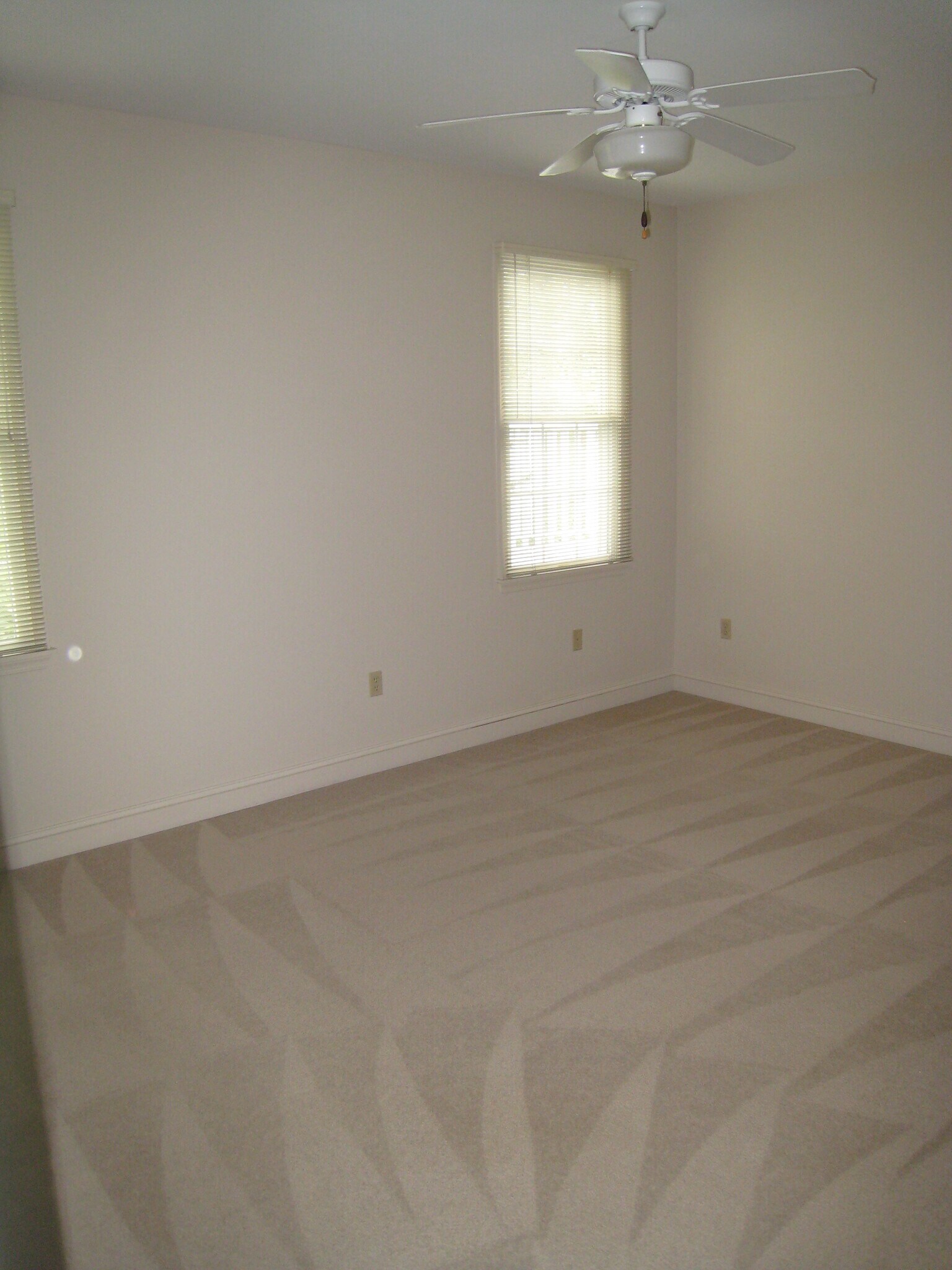 Building Photo - 2769 West Blvd