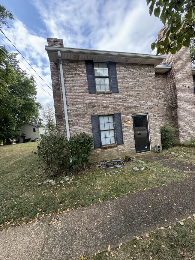 Primary Photo - 2339 Kimberly Dr