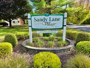 Building Photo - 69 Homestead Ln