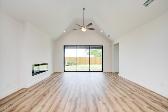 Building Photo - 24554 Carleton Lake Ln