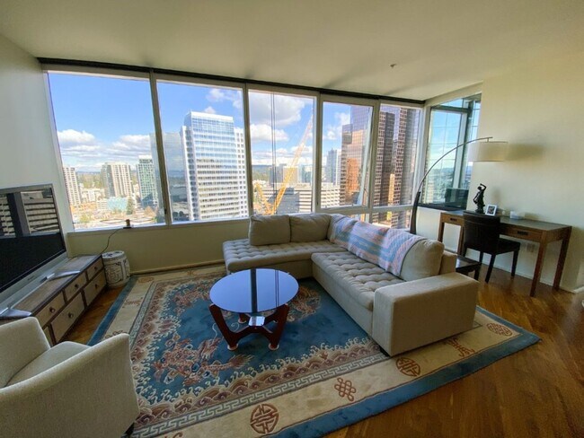 Building Photo - 1Bd/1.5BA Bellevue Condo