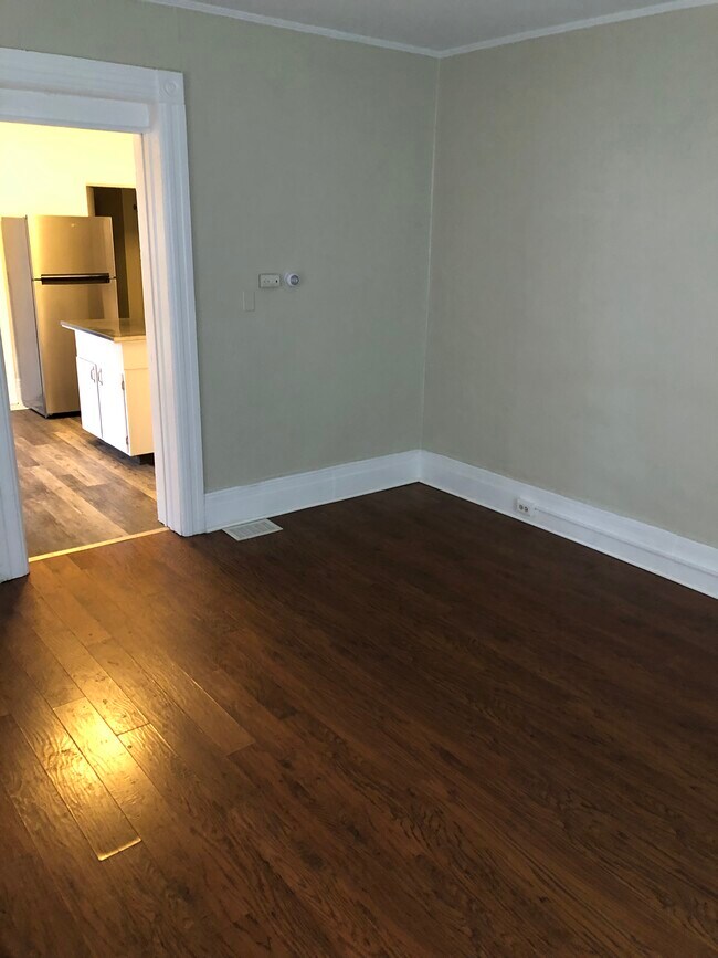 Building Photo - 171 Colonial Ct