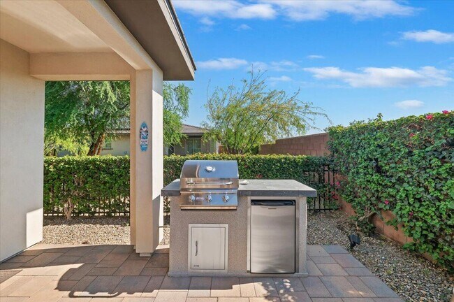 Building Photo - 51710 Ponderosa Dr.
