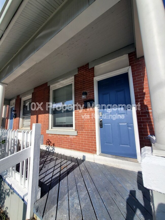 Building Photo - 100 N Harris Ave