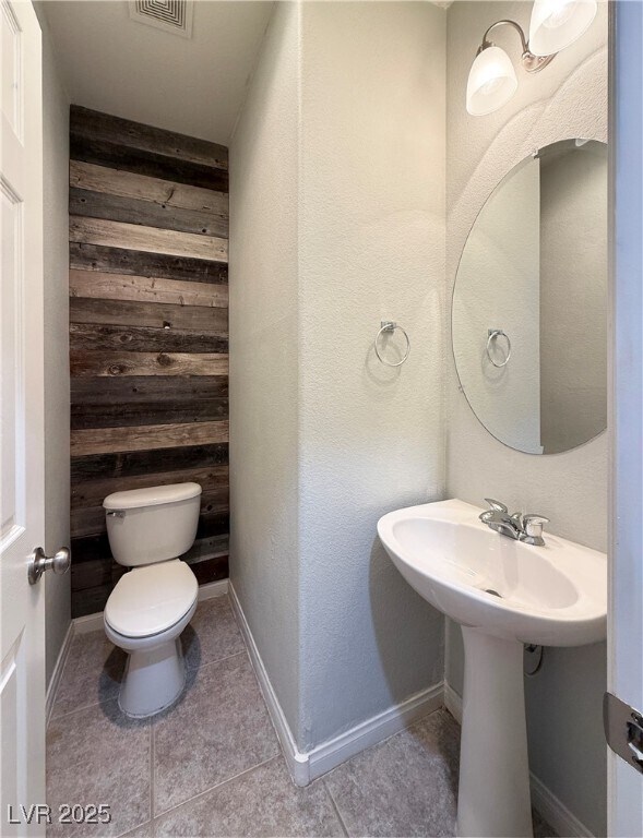 Building Photo - 7673 French Springs st'