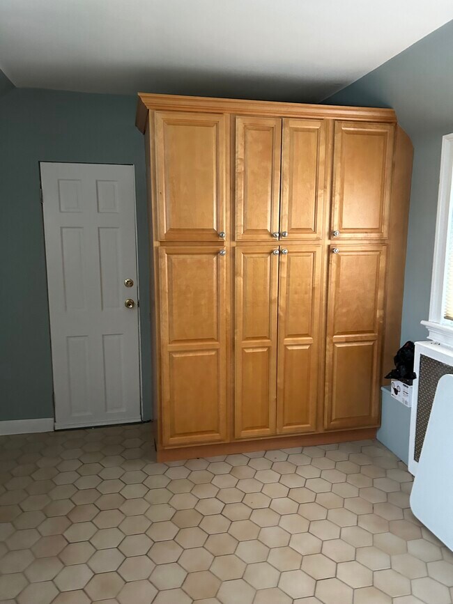 Building Photo - 6316 Main St